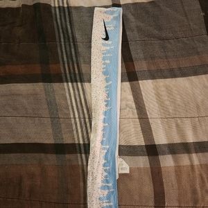 Nike tie headband